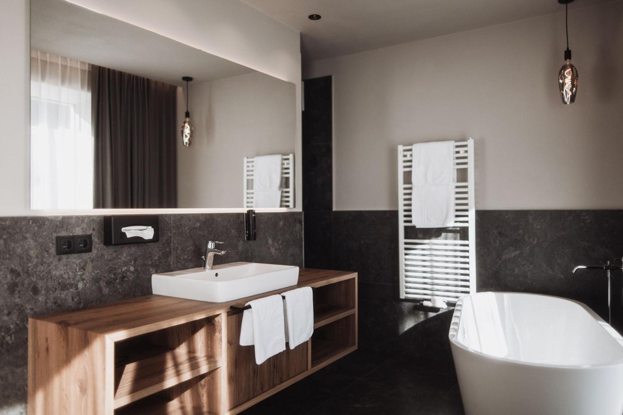 Hotel Montis - Active Nature Spa Brunico Exterior photo